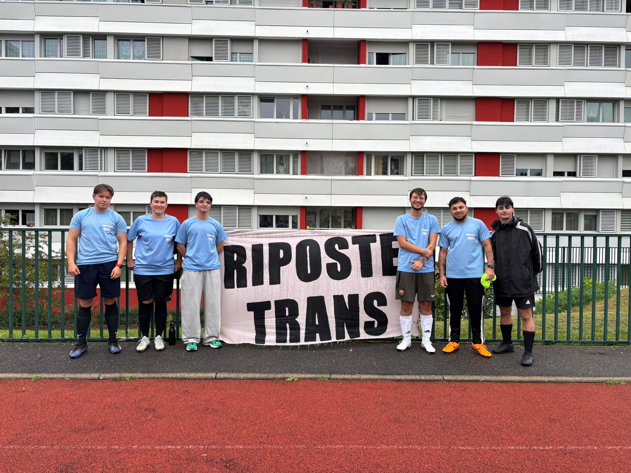 photo d'equipe de foot transpire